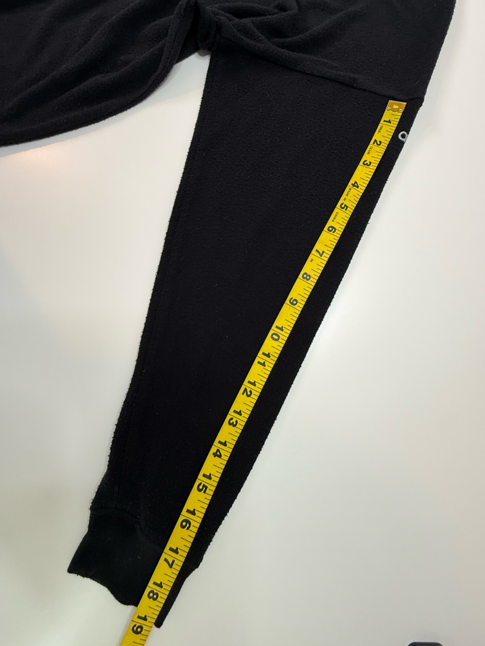 ALO Yoga | Soho Crewneck Sweatshirt | Black | Size Medium - Picture 11 of 12